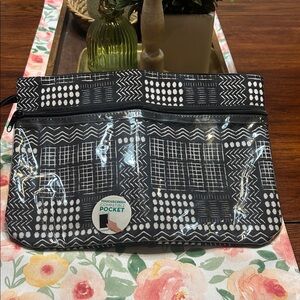 💥2/$10 
Brighter Days Patterned Wet Dry Zipper Pouch Bag with Touchscreen Pocket